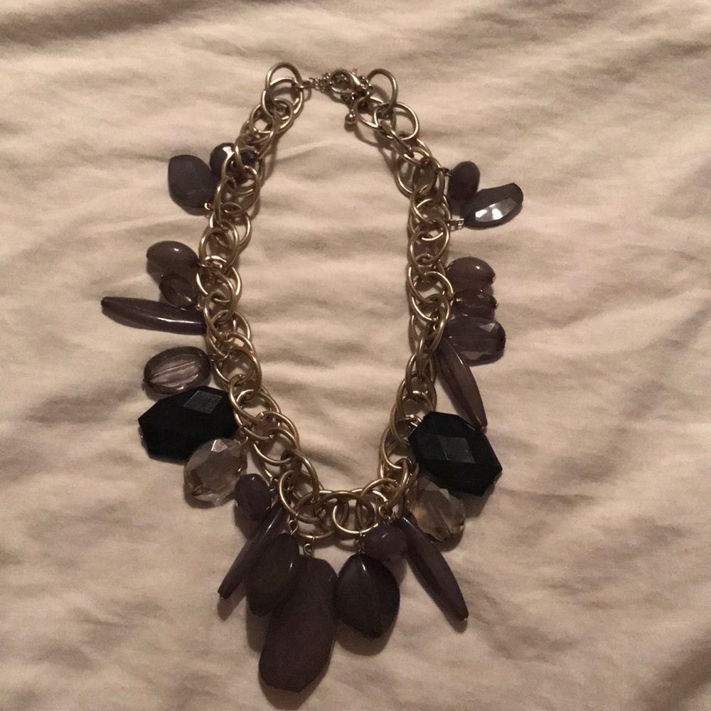 Double chain necklace w/black gray larger stones.
